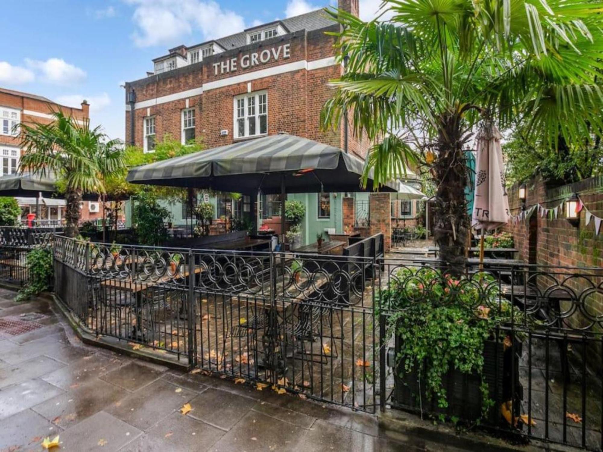 Pass The Keys Ealing Queen Of The Suburbs 2Bd Apartment ロンドン エクステリア 写真